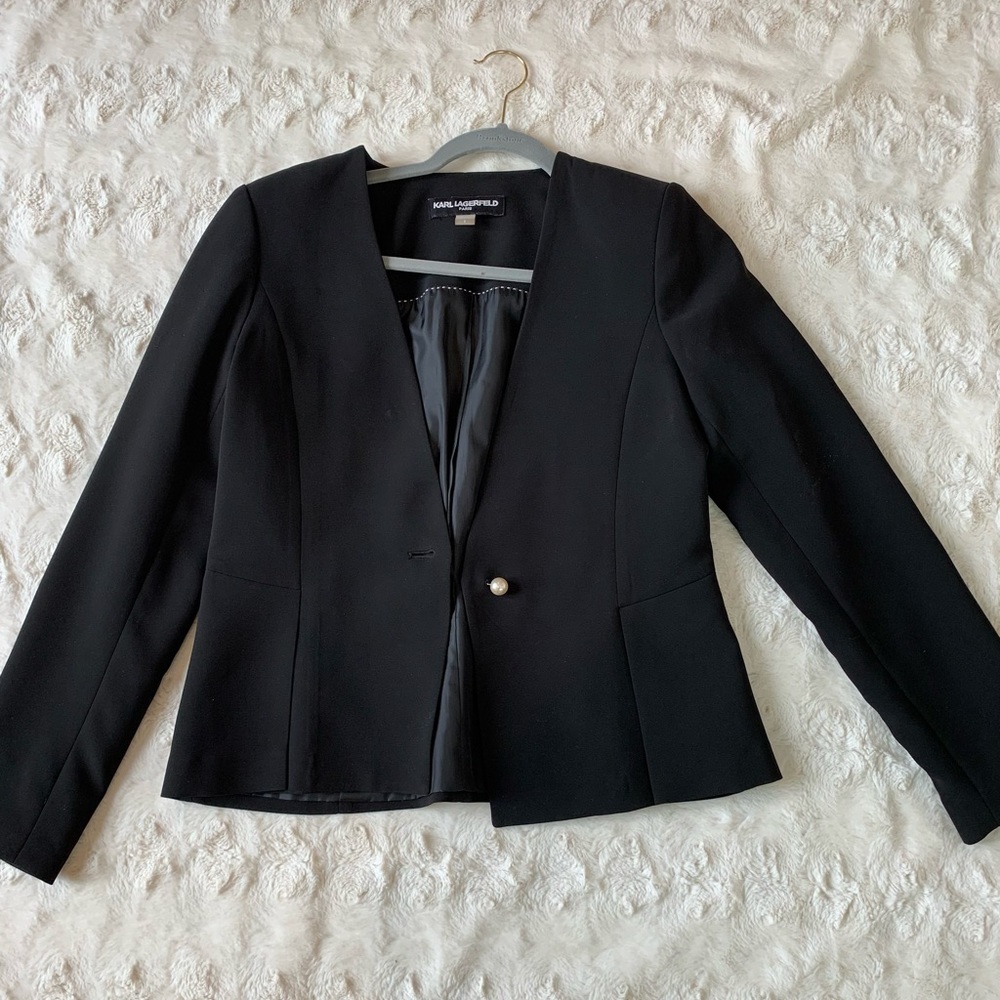 Karl Lagerfeld pearl detail blazer. AMAZING DEAL.